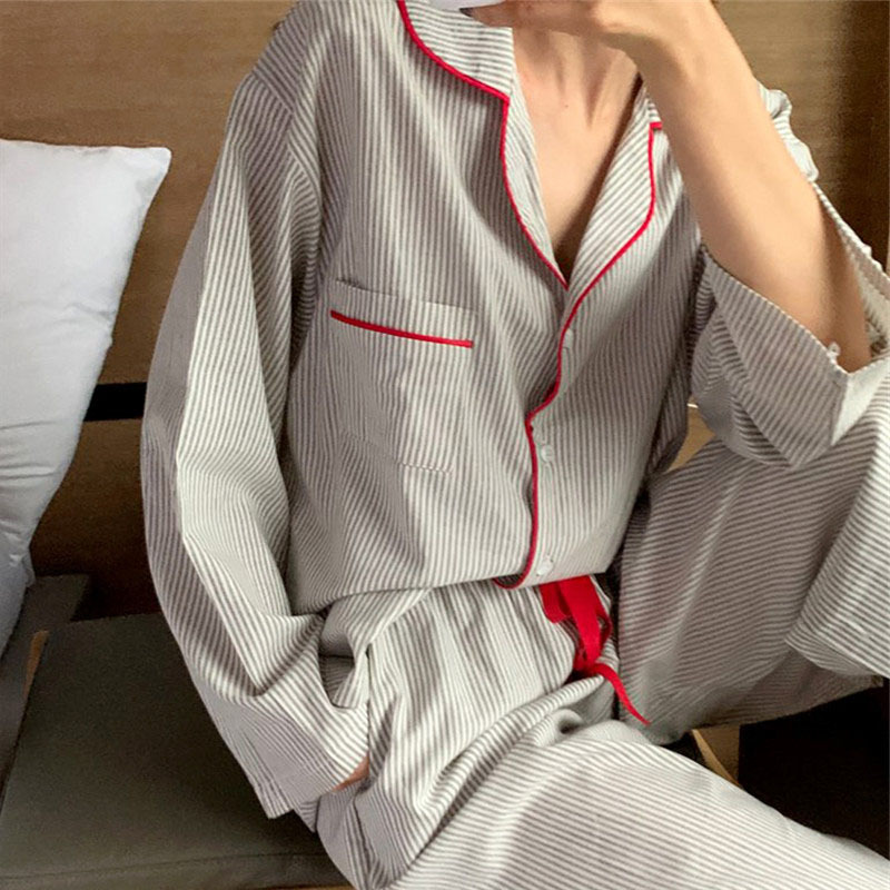 Trade Casual Nightwear In Contrasting Colors With Striped Trim - Image 2