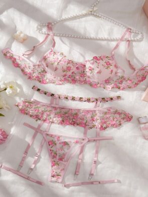 Hollow Lace Garter Underwear Four-piece Set